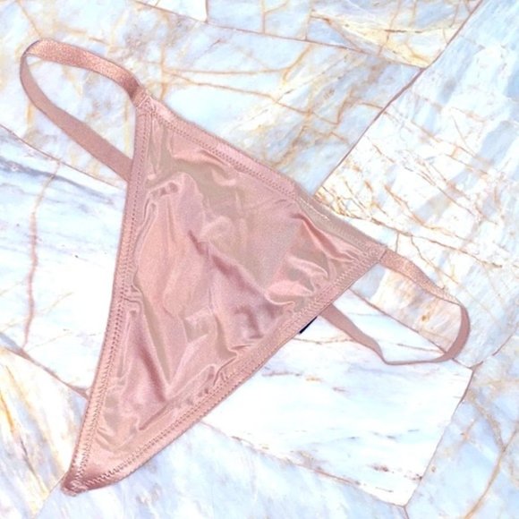 New Victoria’s Secret Very Sexy Strappy Thong Silky Smooth Satin V-String XL - Picture 1 of 8